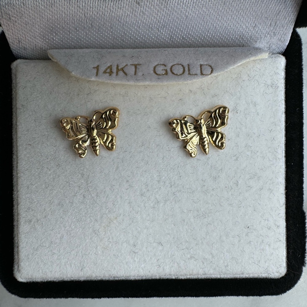 NWOT 14KT Gold Butterfly Earrings